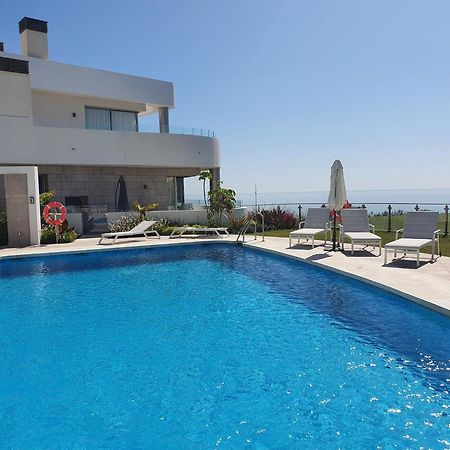 Luxury Beachfront Apartment With Pool, Sauna, Fitness And Gym In Province Malaga, Andalusia Mijas Exteriör bild