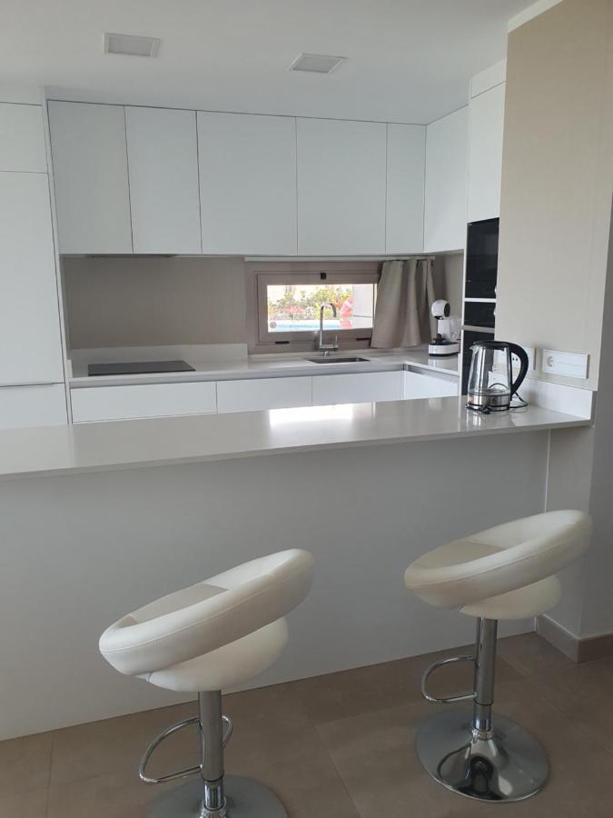 Luxury Beachfront Apartment With Pool, Sauna, Fitness And Gym In Province Malaga, Andalusia Mijas Exteriör bild